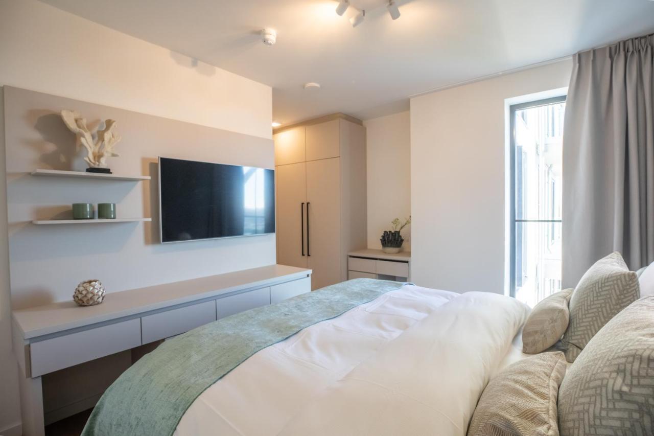 By Sea, Full Sea View, Balcony, Use Of Hotel Pool And Sauna Cadzand Bagian luar foto