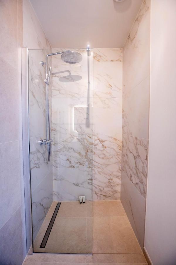 By Sea, Full Sea View, Balcony, Use Of Hotel Pool And Sauna Cadzand Bagian luar foto