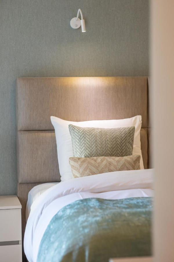 By Sea, Full Sea View, Balcony, Use Of Hotel Pool And Sauna Cadzand Bagian luar foto